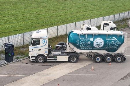Rohrdorfer launches environmentally friendly cement delivery via electric truck